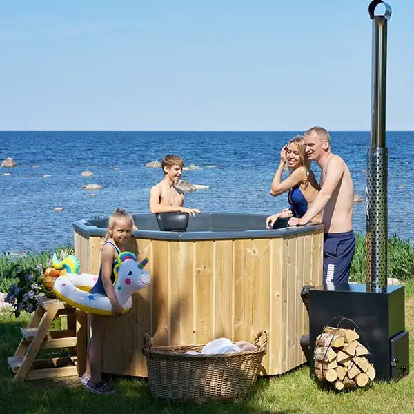 Badezuber 6 Personen Blau Meer mit Menschen