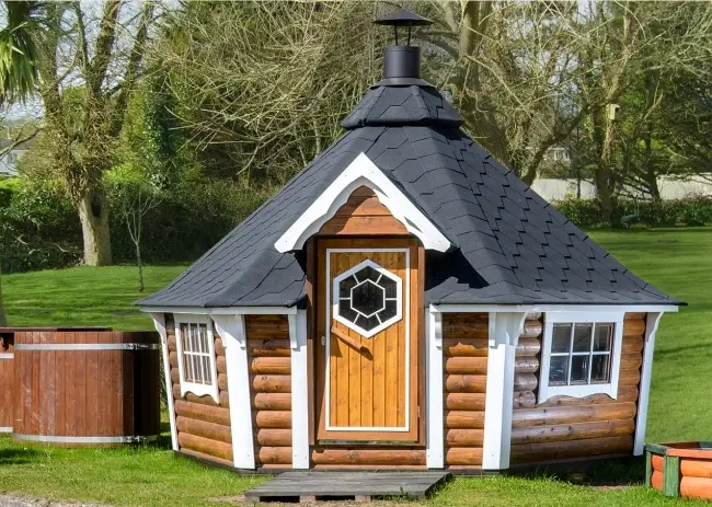 Grillhütte Garten