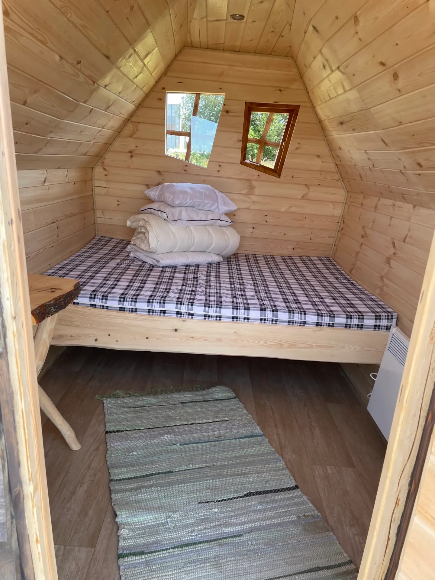 Campinghaus Bett