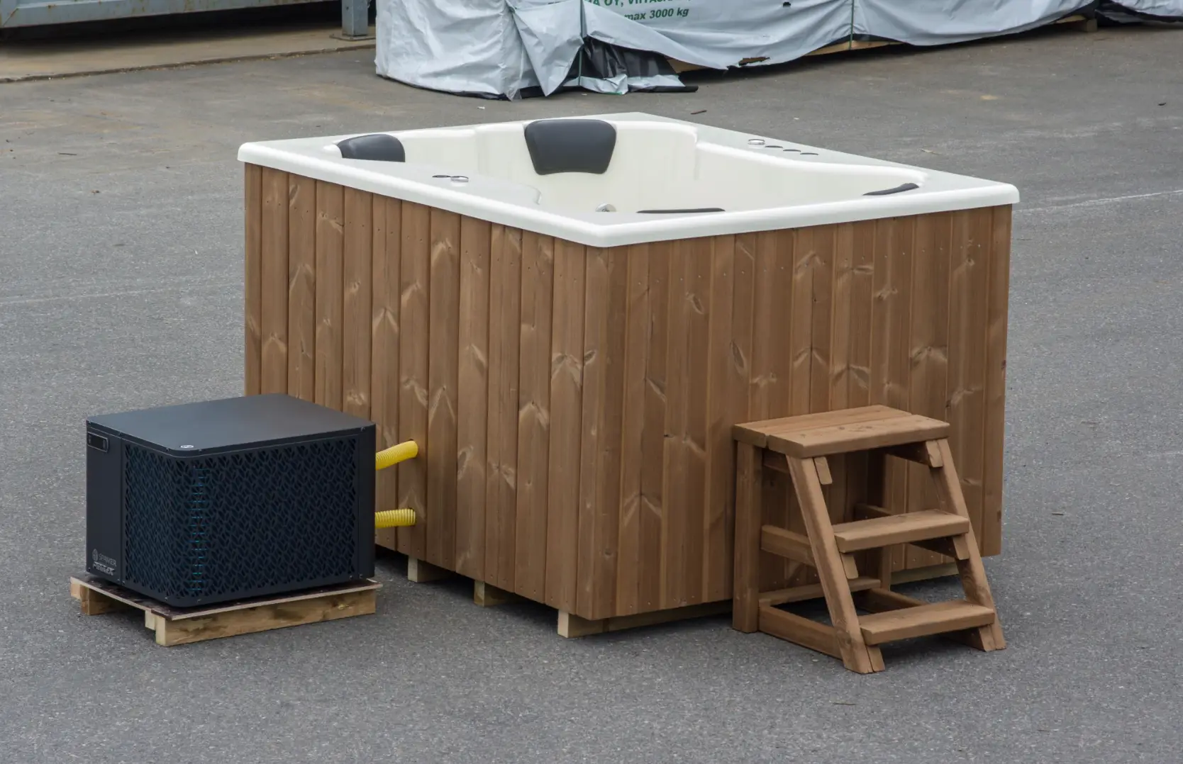 GFK Whirlpool mit WP